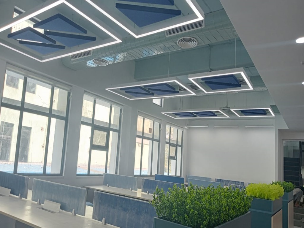 Finished office floor with linear LED lighting
